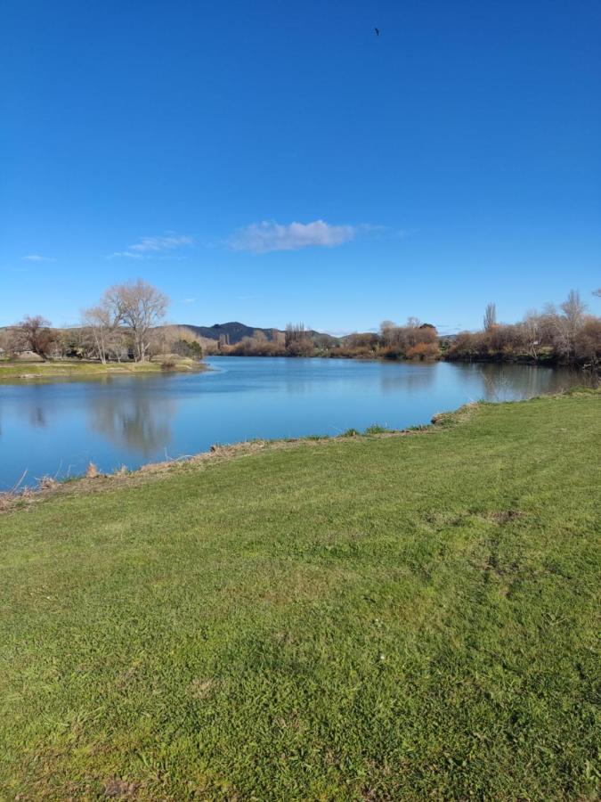 Studios On Carroll - Ex Ferry Hotel Wairoa Екстериор снимка